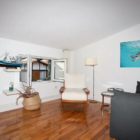 Apartment La Marina Amplio En Pleno Centro De Hondarribia