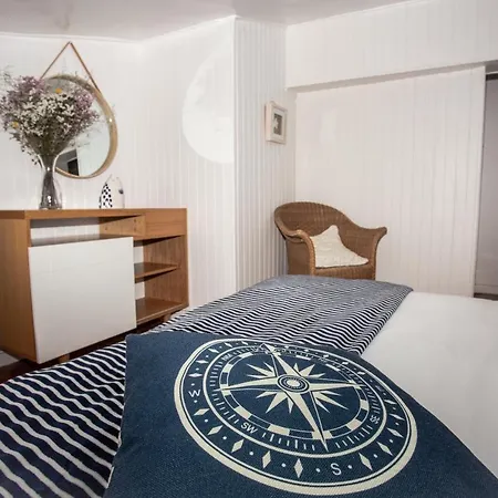 Daire La Marina Amplio En Pleno Centro De *